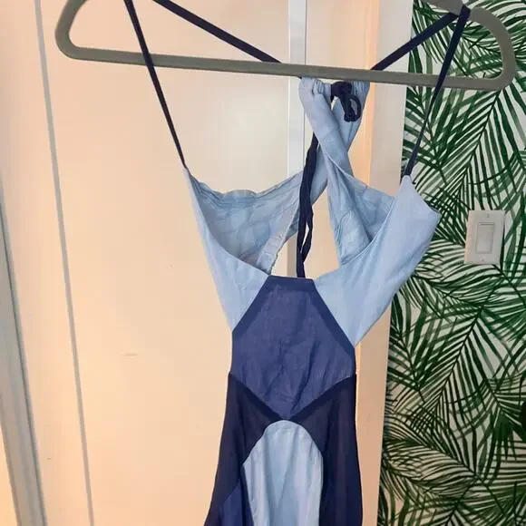 NWT Love the Label Cut Out Midi Dress in Blue Ombre Medium